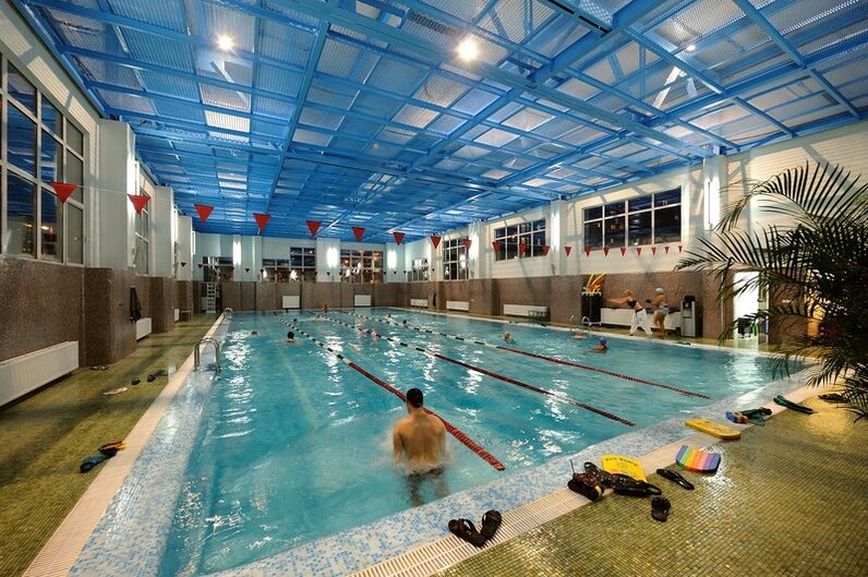 Podes conseguir fungos na piscina